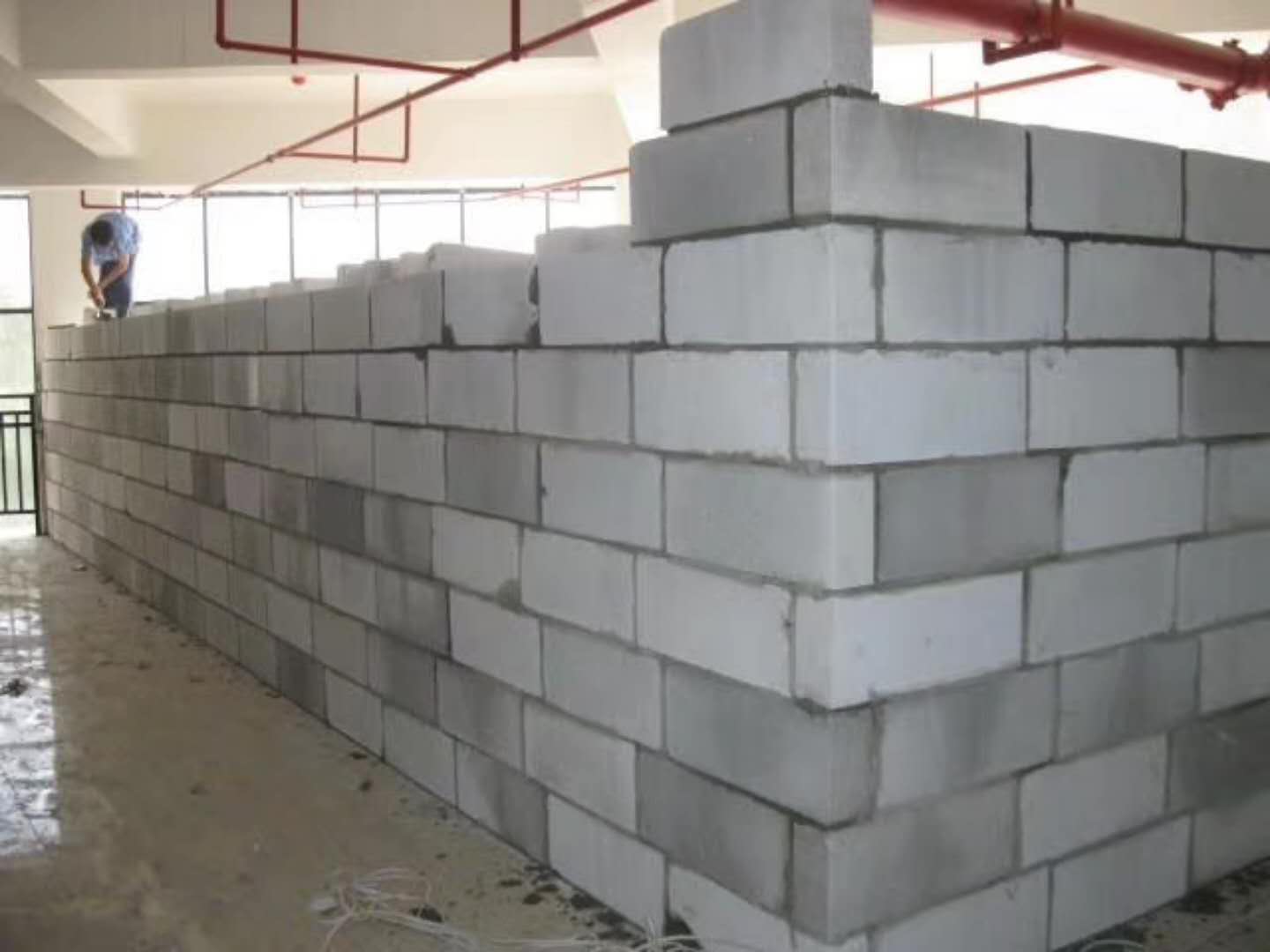 电白蒸压加气混凝土砌块承重墙静力和抗震性能的研究